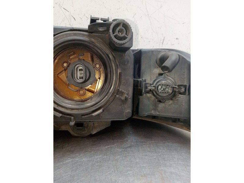 Recambio de faro derecho para bmw 5 (e39) 528 i referencia OEM IAM  VER FOTOS 1995