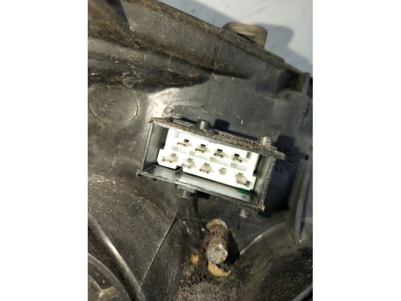 Recambio de faro izquierdo para citroën c3 i (fc_, fn_) 1.4 hdi referencia OEM IAM   2006