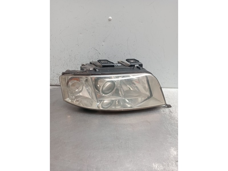 Recambio de faro derecho para audi a6 c5 (4b2, 4b4) 2.5 tdi referencia OEM IAM  XENON 2001