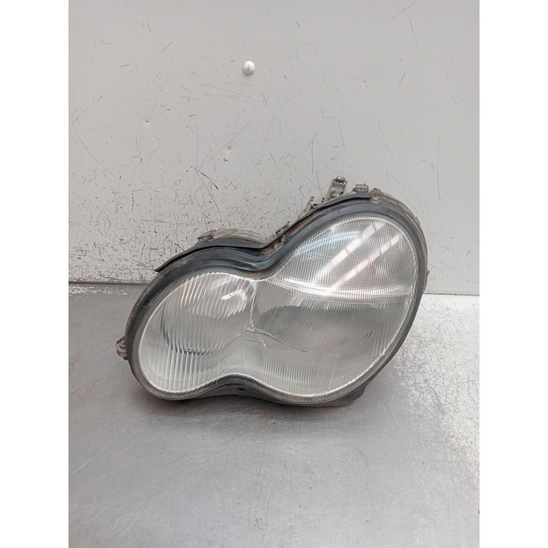 Recambio de faro izquierdo para mercedes-benz clase c (w203) c 270 cdi (203.016) referencia OEM IAM   2000