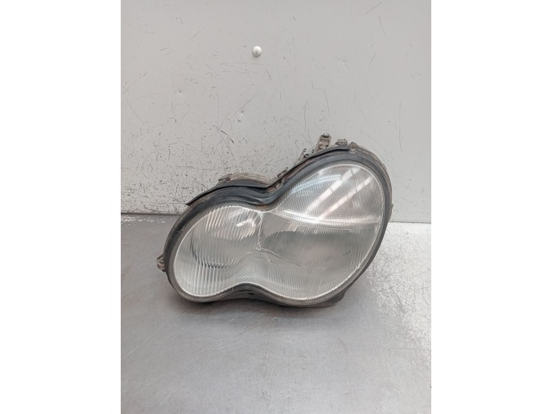 Recambio de faro izquierdo para mercedes-benz clase c (w203) c 270 cdi (203.016) referencia OEM IAM   2000