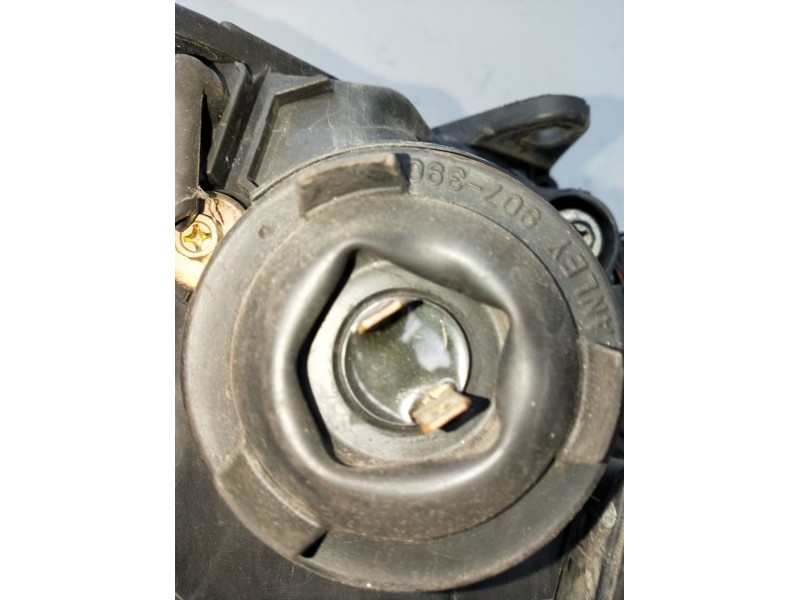 Recambio de faro izquierdo para mazda 3 (bk) 1.6 (bk14) referencia OEM IAM   2004
