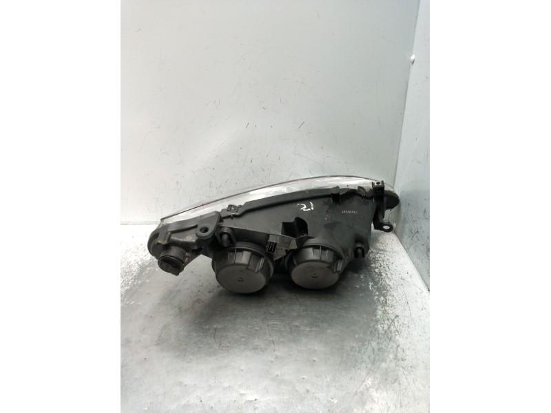 Recambio de faro izquierdo para peugeot 307 break (3e) 2.0 hdi 110 referencia OEM IAM   2002