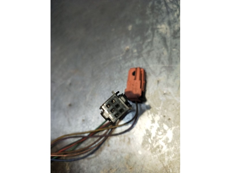 Recambio de retrovisor derecho para peugeot 307 break (3e) 2.0 hdi 110 referencia OEM IAM  ELÉCTRICO 2002