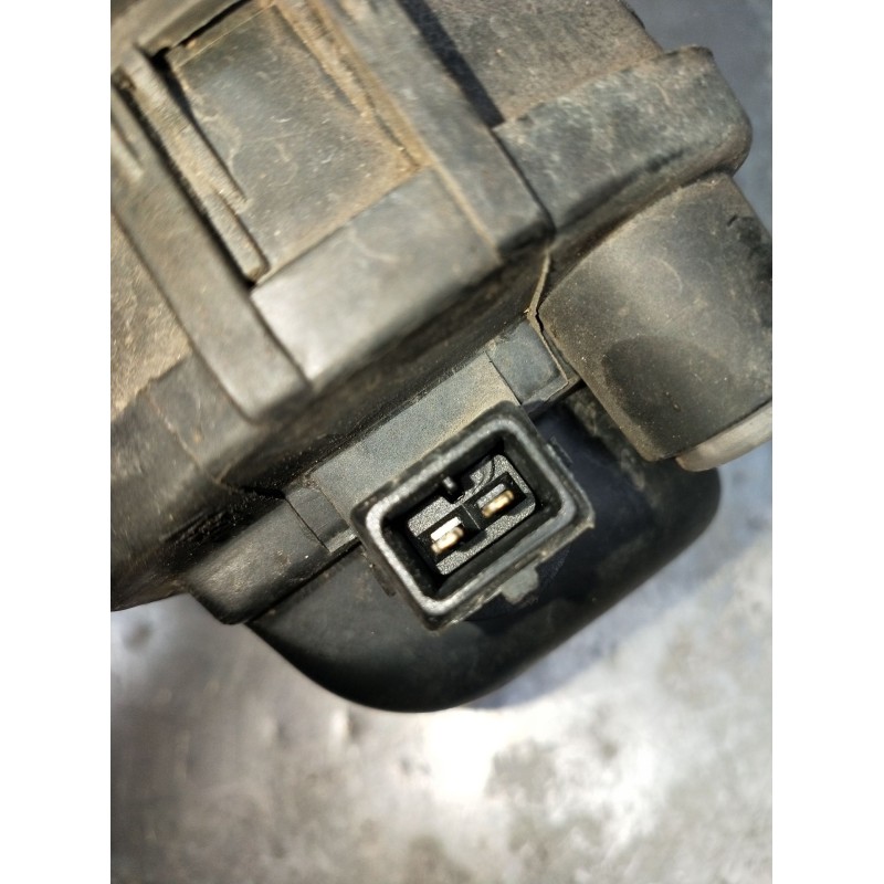 Recambio de faro antiniebla derecho para ford fiesta iv (ja_, jb_) 1.3 i referencia OEM IAM   1999