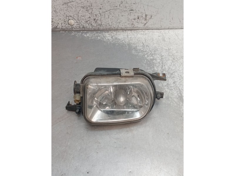 Recambio de faro antiniebla derecho para mercedes-benz clase c (w203) c 270 cdi (203.016) referencia OEM IAM   2000