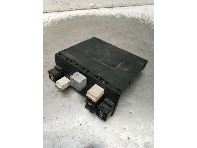 Recambio de caja reles / fusibles para volkswagen golf v (1k1) 2.0 tdi referencia OEM IAM 3C0937049AE F005V00631 2003