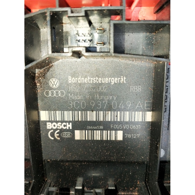 Recambio de caja reles / fusibles para volkswagen golf v (1k1) 2.0 tdi referencia OEM IAM 3C0937049AE F005V00631 2003