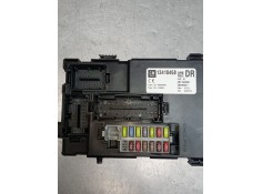 Recambio de caja reles / fusibles para opel meriva b monospace (s10) 1.7 cdti (75) referencia OEM IAM 13410468 401154265 2833624 2