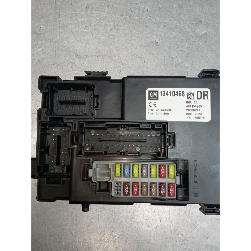 Recambio de caja reles / fusibles para opel meriva b monospace (s10) 1.7 cdti (75) referencia OEM IAM 13410468 401154265 2833624