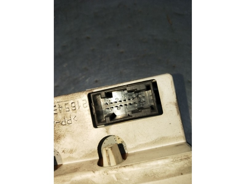 Recambio de pantalla multifuncion para peugeot 307 break (3e) 2.0 hdi 110 referencia OEM IAM   2002