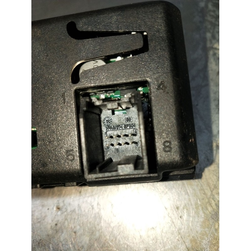Recambio de pantalla multifuncion para opel insignia a sports tourer (g09) 2.0 cdti (35) referencia OEM IAM 12844842G A2C5336387