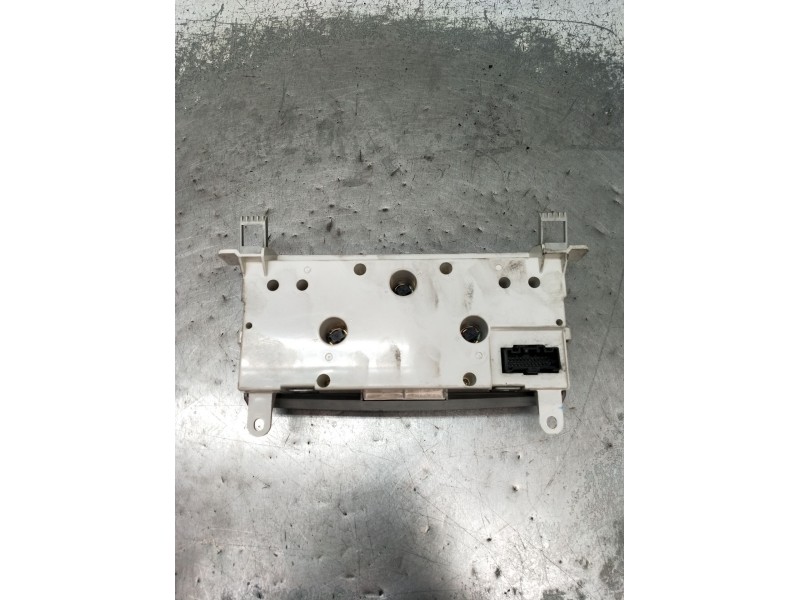 Recambio de mando calefaccion / aire acondicionado para mazda 3 (bk) 1.6 (bk14) referencia OEM IAM K1900BS3LB02  2003