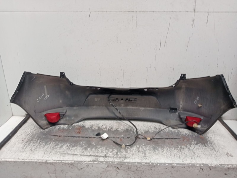 Recambio de paragolpes trasero para renault clio iii (br0/1, cr0/1) 1.2 16v (br02, br0j, br11, cr02, cr0j, cr11) referencia OEM 