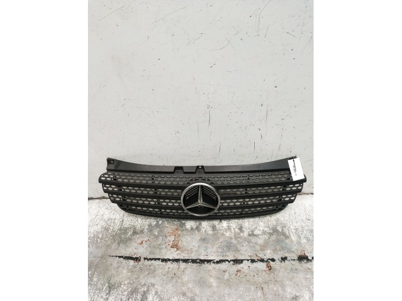 Recambio de rejilla delantera para mercedes-benz vito / mixto furgoneta (w639) 111 cdi (639.601, 639.603, 639.605) referencia OE