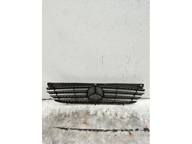 Recambio de rejilla delantera para mercedes-benz vito / mixto furgoneta (w639) 111 cdi (639.601, 639.603, 639.605) referencia OE