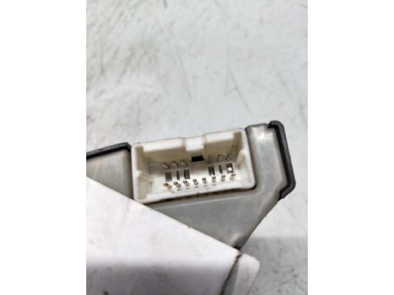 Recambio de mando limpia para nissan pathfinder (r51) 2.5 dci le referencia OEM IAM 25260EA000 25260EA000 