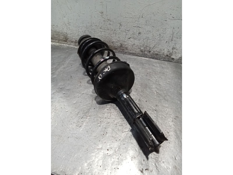 Recambio de amortiguador delantero derecho para renault clio ii (bb_, cb_) 1.9 dti (b/cb0u) referencia OEM IAM  19DTI 1998