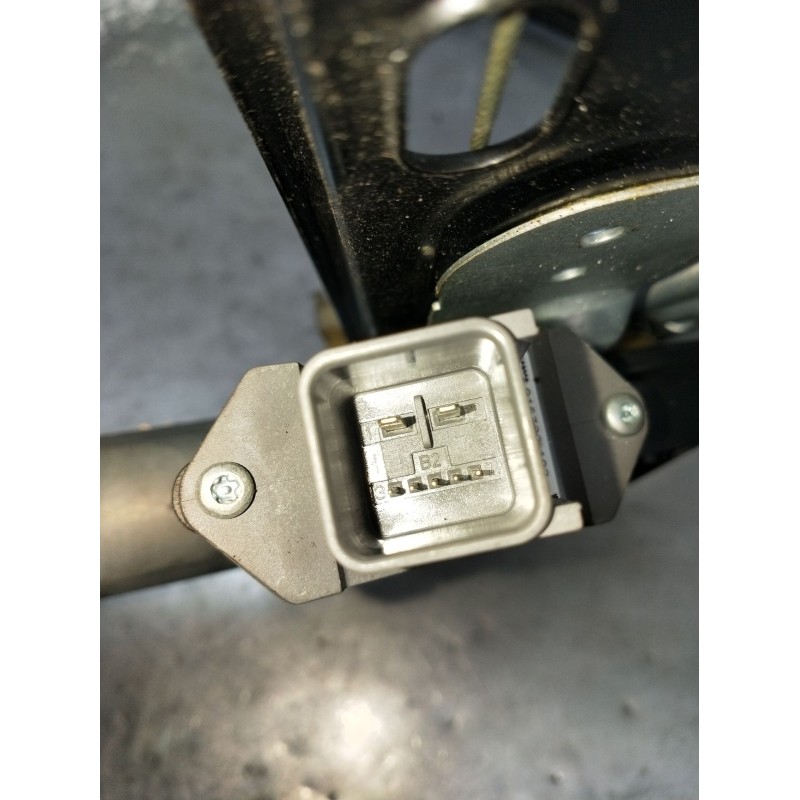 Recambio de elevalunas delantero izquierdo para opel insignia a sports tourer (g09) 2.0 cdti (35) referencia OEM IAM  5P 2008