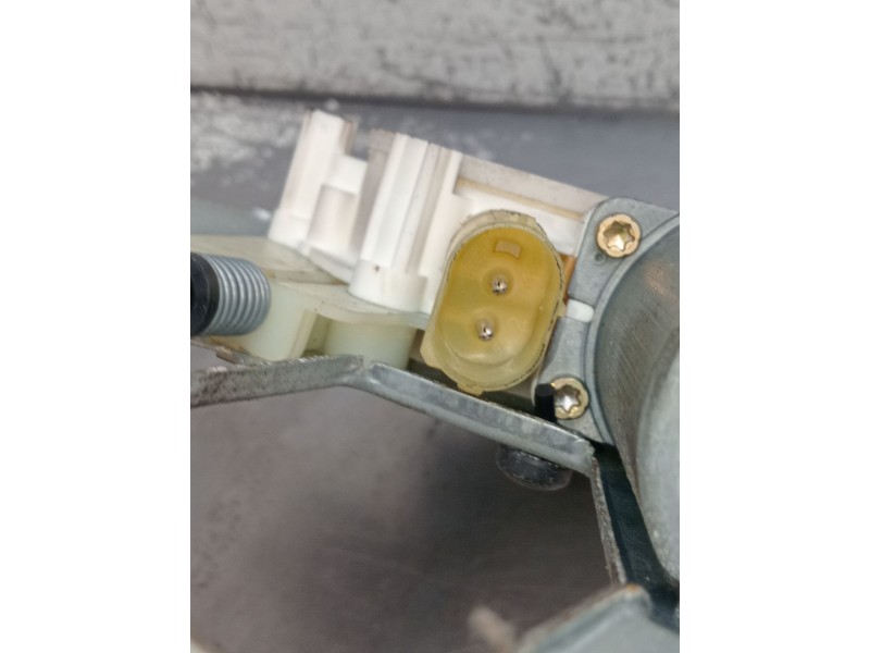 Recambio de elevalunas delantero izquierdo para bmw 5 (e39) 528 i referencia OEM IAM 007006001C 9030144 360511 1995