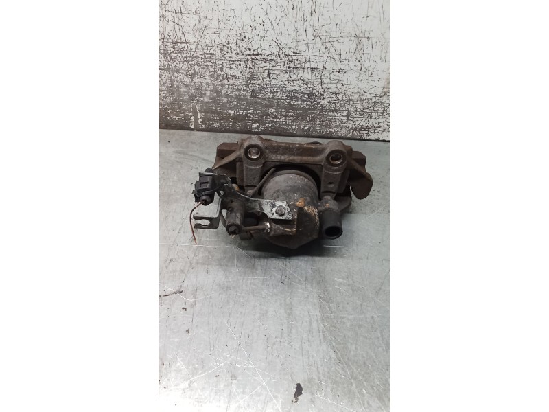 Recambio de pinza freno delantera izquierda para volkswagen passat b5.5 (3b3) 1.9 tdi 4motion referencia OEM IAM  ATE 01