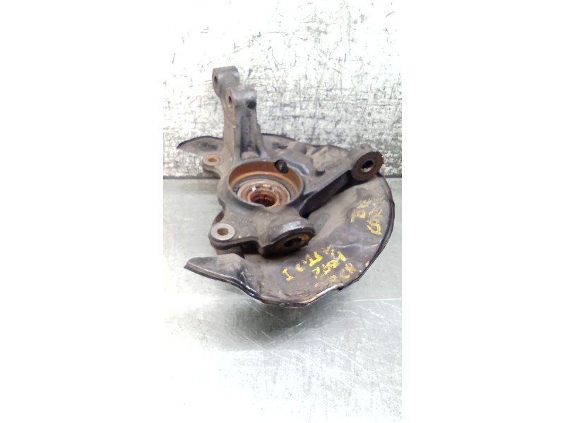 Recambio de mangueta delantera derecha para toyota corolla sedán (_e12_) 1.6 vvt-i (zze121_) referencia OEM IAM   02