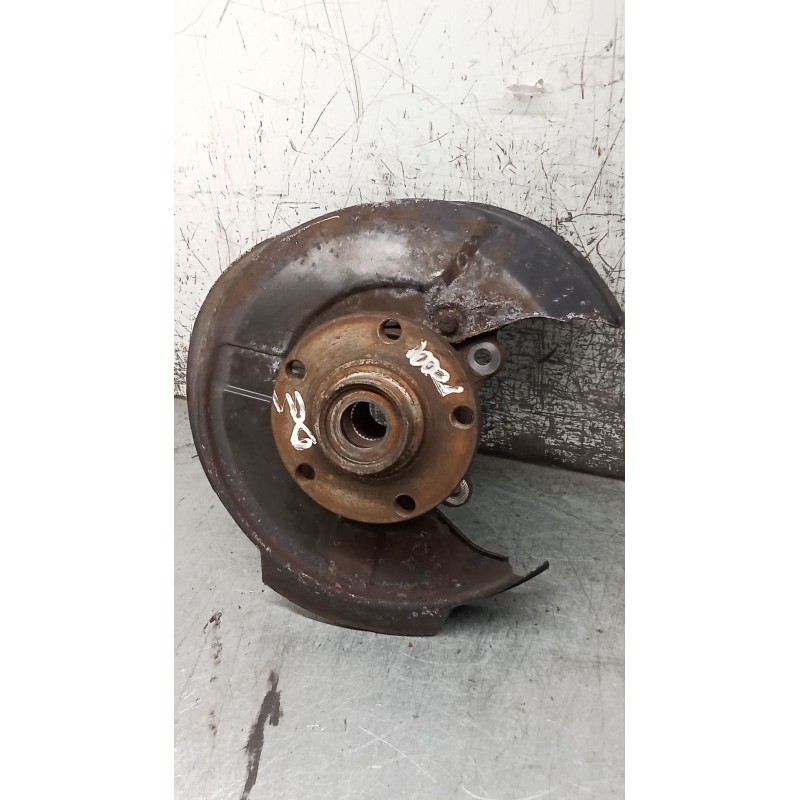 Recambio de mangueta trasera derecha para volkswagen passat b5.5 (3b3) 1.9 tdi 4motion referencia OEM IAM   01