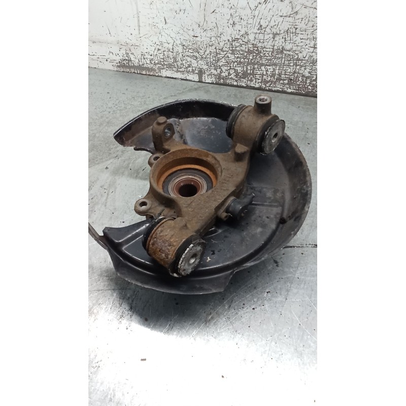 Recambio de mangueta trasera derecha para volkswagen passat b5.5 (3b3) 1.9 tdi 4motion referencia OEM IAM   01