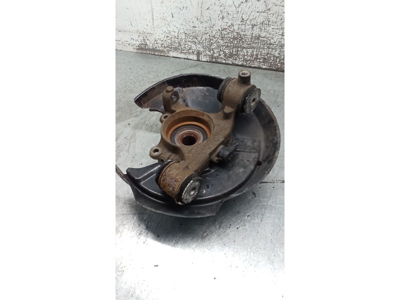 Recambio de mangueta trasera derecha para volkswagen passat b5.5 (3b3) 1.9 tdi 4motion referencia OEM IAM   01
