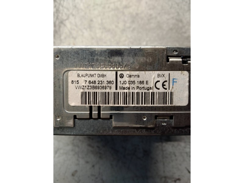 Recambio de sistema audio / radio cd para volkswagen passat berlina (3b3) executive referencia OEM IAM 1J0035186E 8157648231360 