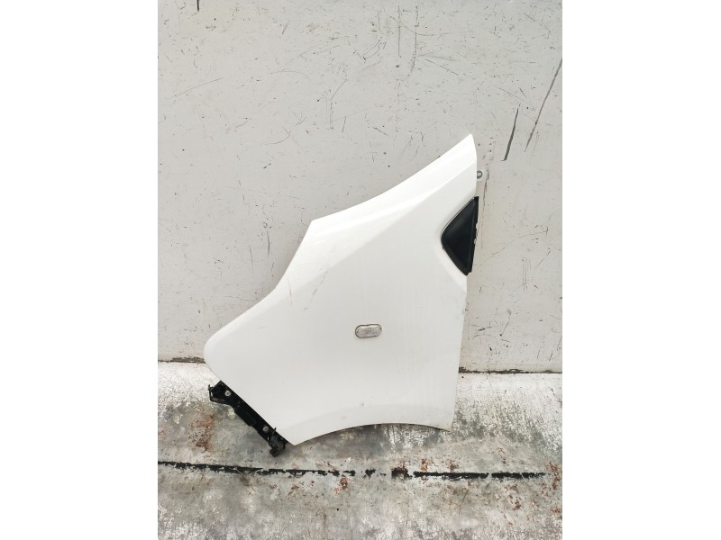 Recambio de aleta delantera izquierda para renault trafic iii furgoneta (fg_) 1.6 dci 95 (fgmj, fgmr) referencia OEM IAM   