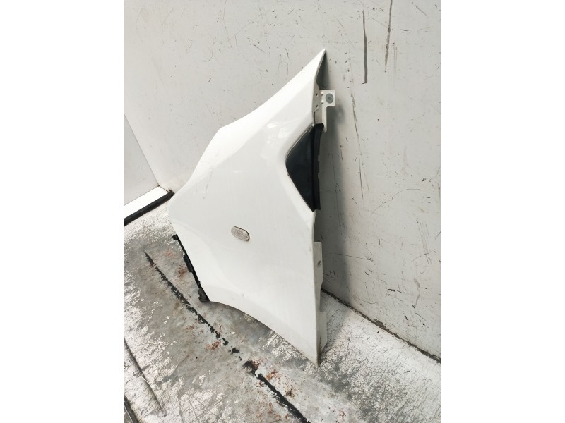Recambio de aleta delantera izquierda para renault trafic iii furgoneta (fg_) 1.6 dci 95 (fgmj, fgmr) referencia OEM IAM   