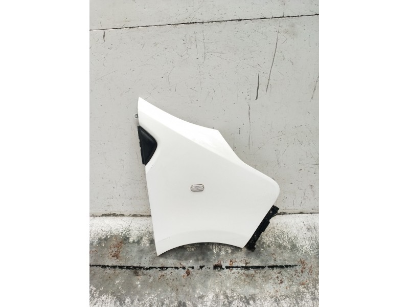Recambio de aleta delantera derecha para renault trafic iii furgoneta (fg_) 1.6 dci 95 (fgmj, fgmr) referencia OEM IAM   