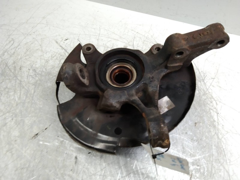 Recambio de mangueta delantera derecha para nissan sunny berlina (n14) 2.0 diesel referencia OEM IAM   