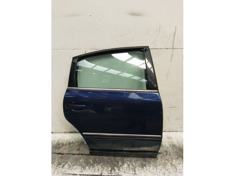 Recambio de puerta trasera derecha para volkswagen passat b5.5 (3b3) 1.9 tdi 4motion referencia OEM IAM   