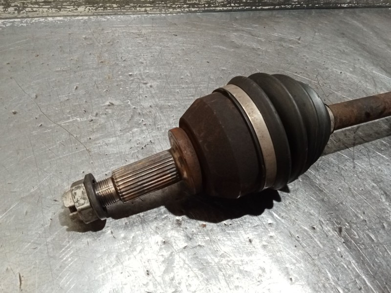 Recambio de transmision delantera izquierda para renault trafic iii furgoneta (fg_) 1.6 dci 95 (fgmj, fgmr) referencia OEM IAM  