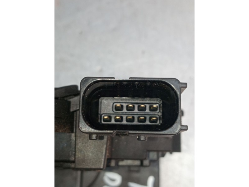 Recambio de motor cierre centralizado trasero derecho para opel meriva b monospace (s10) 1.7 cdti (75) referencia OEM IAM 134323