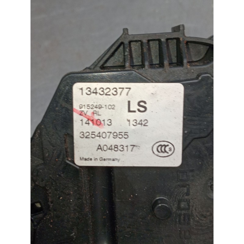 Recambio de motor cierre centralizado trasero derecho para opel meriva b monospace (s10) 1.7 cdti (75) referencia OEM IAM 134323