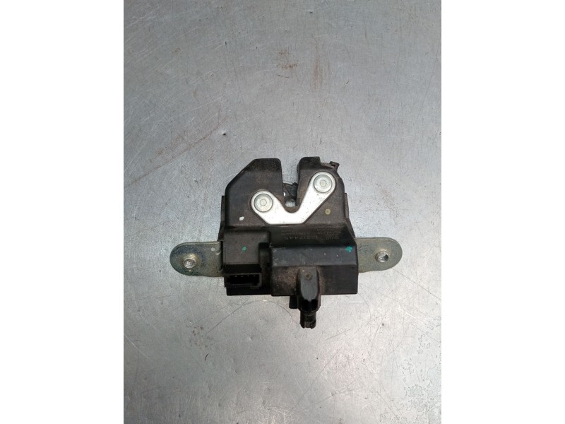 Recambio de motor cierre centralizado porton para opel meriva b monospace (s10) 1.7 cdti (75) referencia OEM IAM  5P 2010