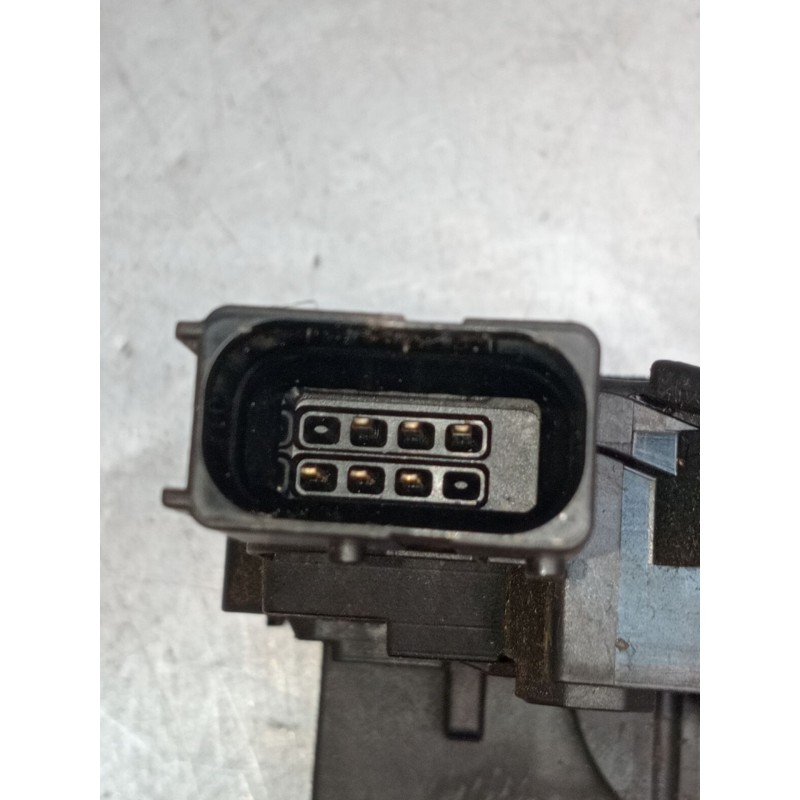 Recambio de motor cierre centralizado delantero derecho para opel meriva b monospace (s10) 1.7 cdti (75) referencia OEM IAM 0325
