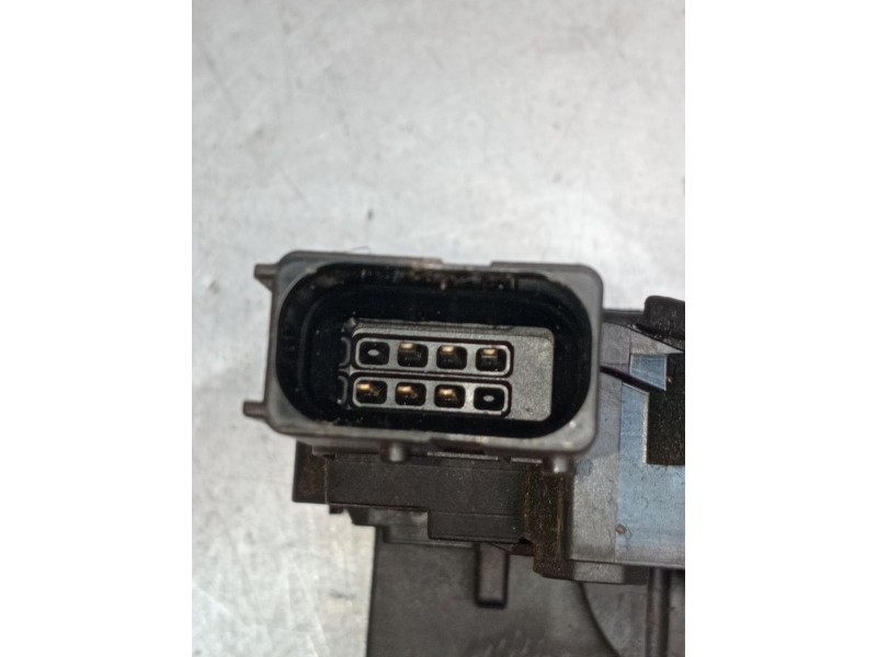 Recambio de motor cierre centralizado delantero derecho para opel meriva b monospace (s10) 1.7 cdti (75) referencia OEM IAM 0325