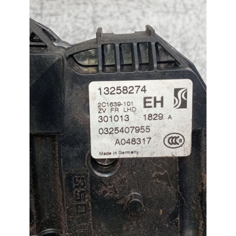 Recambio de motor cierre centralizado delantero derecho para opel meriva b monospace (s10) 1.7 cdti (75) referencia OEM IAM 0325