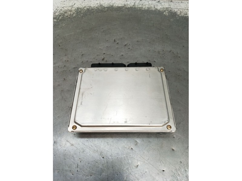 Recambio de centralita motor uce para volkswagen phaeton (3d2/3d8) tdi v10 (4 asientos) referencia OEM IAM 3D0907553B 5SG0084071