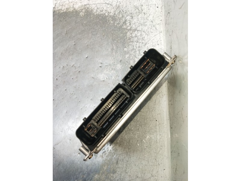 Recambio de centralita motor uce para volkswagen phaeton (3d2/3d8) tdi v10 (4 asientos) referencia OEM IAM 3D0907553B 5SG0084071