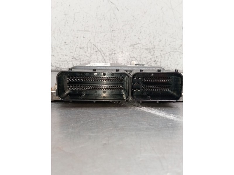 Recambio de centralita motor uce para opel meriva b monospace (s10) 1.7 cdti (75) referencia OEM IAM MB2757003570 55593362 2010