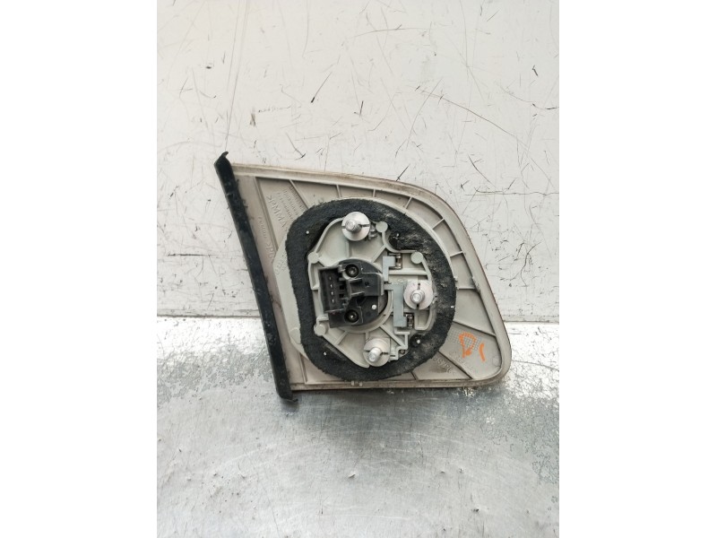 Recambio de piloto trasero derecho interior para volkswagen phaeton (3d2/3d8) tdi v10 (4 asientos) referencia OEM IAM   2002