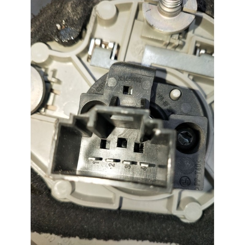 Recambio de piloto trasero derecho interior para volkswagen phaeton (3d2/3d8) tdi v10 (4 asientos) referencia OEM IAM   2002