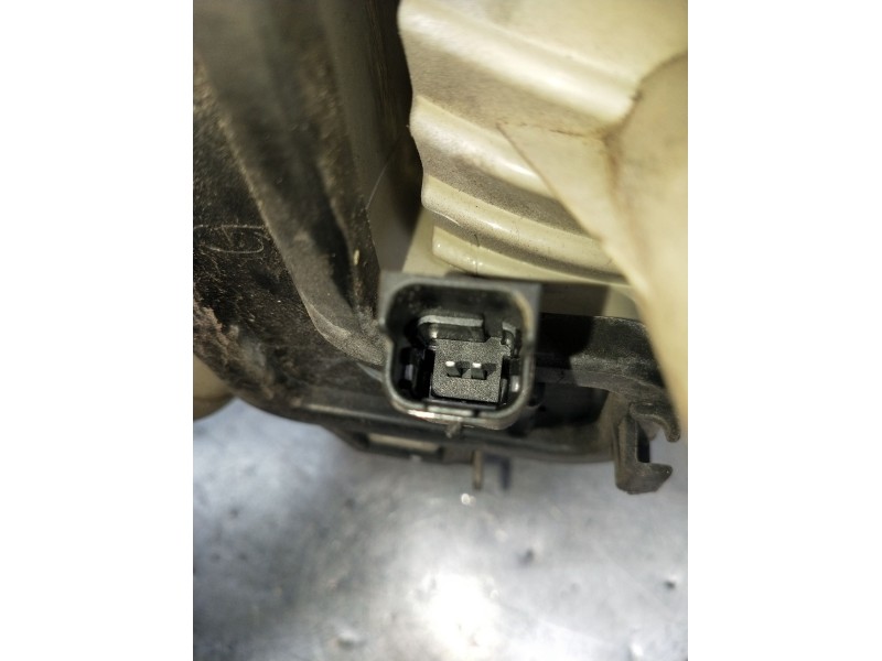 Recambio de piloto trasero derecho interior para renault laguna iii (bt0/1) 2.0 dci (bt07, bt0j, bt14, bt1a, bt1s) referencia OE