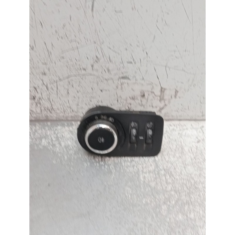 Recambio de mando luces para opel meriva b monospace (s10) 1.7 cdti (75) referencia OEM IAM 13294814 251696 2010