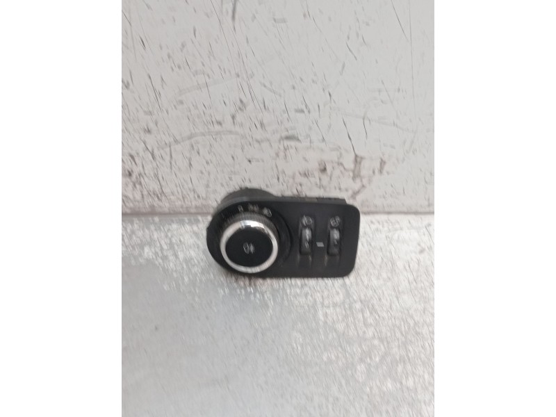 Recambio de mando luces para opel meriva b monospace (s10) 1.7 cdti (75) referencia OEM IAM 13294814 251696 2010